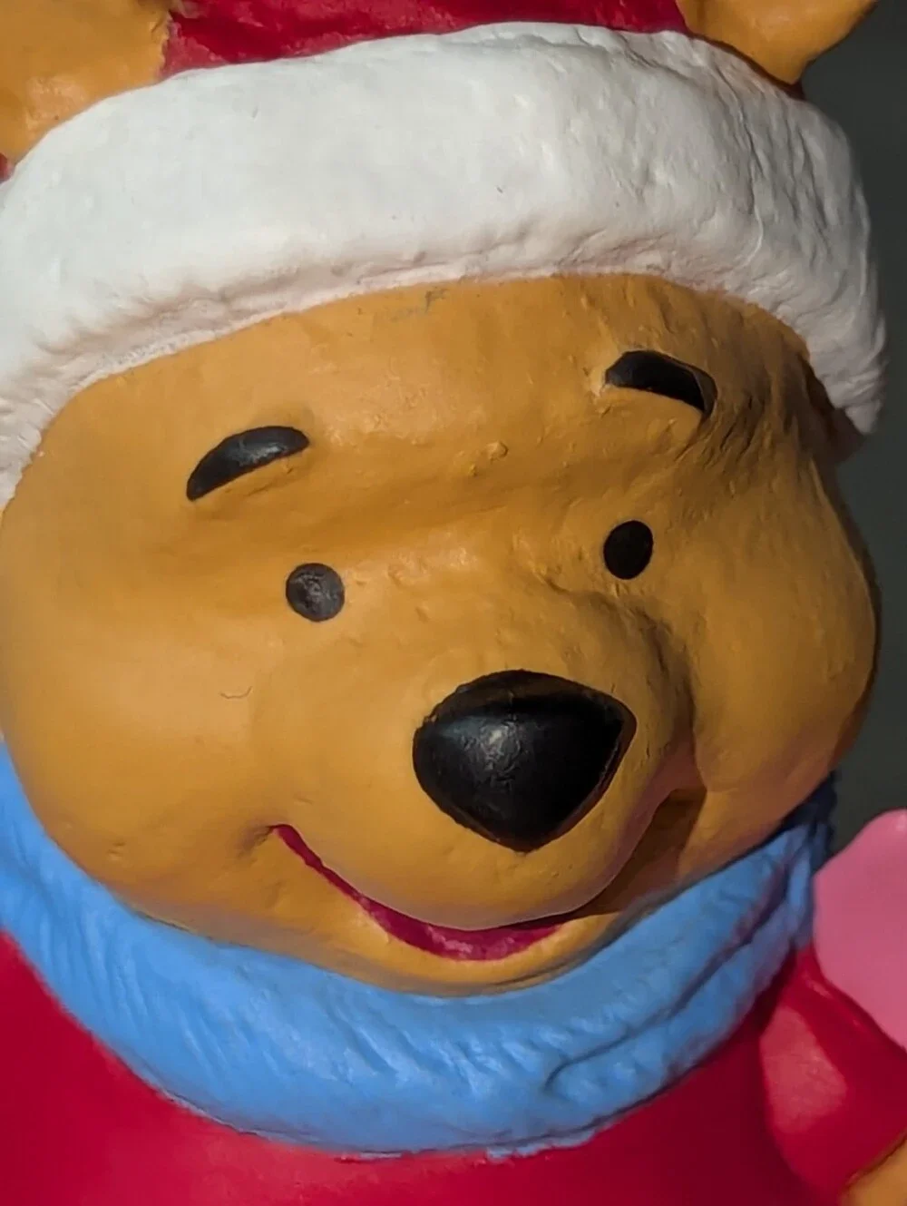 Hallmark 1996 Disney Winnie the Pooh and piglet ornament Xmas decor